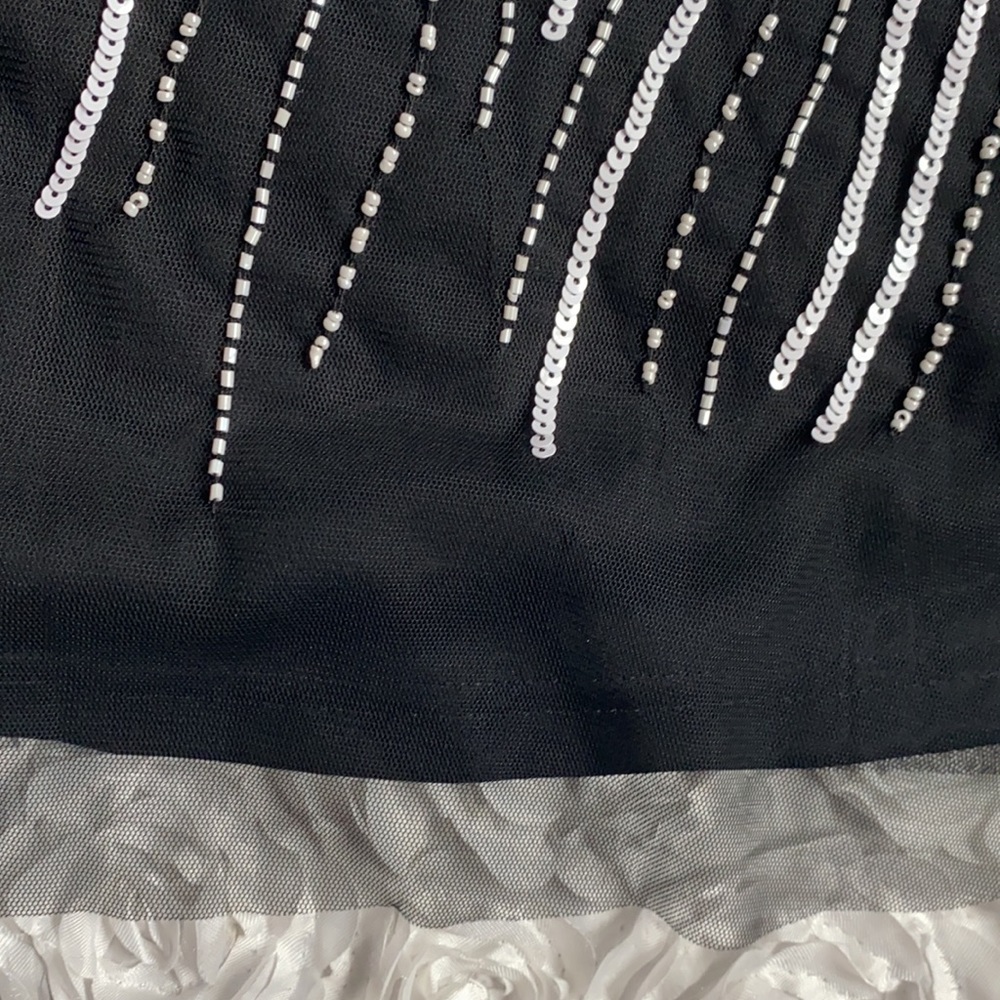 . Adrianna Papell beaded cocktail dress size 12 - Picture 5 of 8